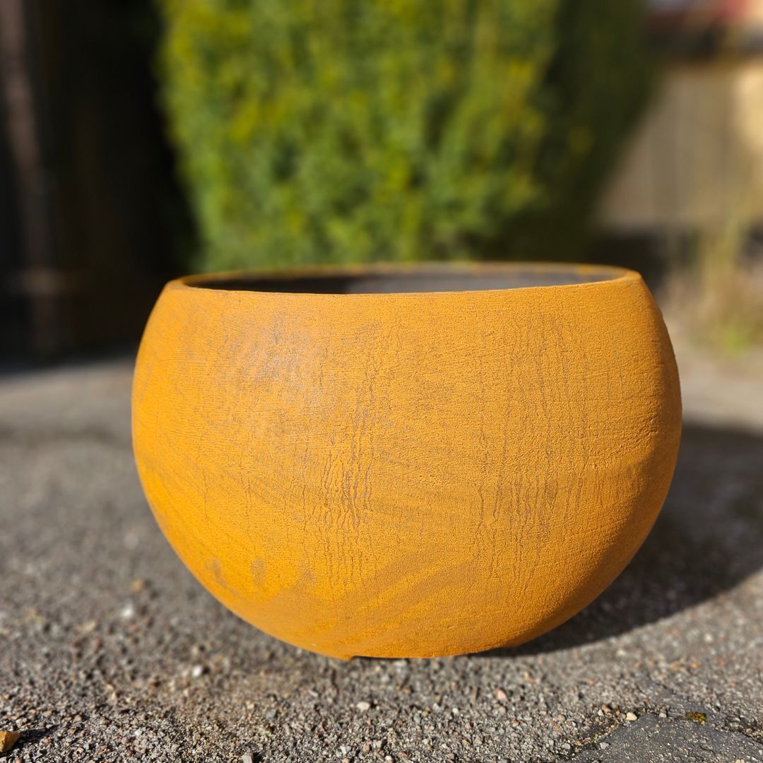 swedish plant pots Kungsan Flower Pot, Large and Spacious – WOLFF Nordic